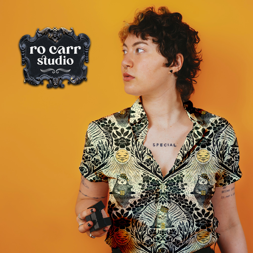 Original colorway of yellow-black in a blouse worn by a young female model.