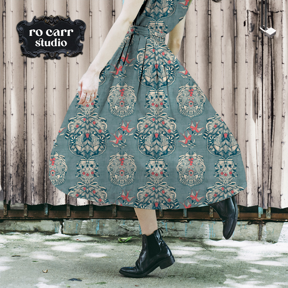 Vintage style dress mocked up using the toile fabric.